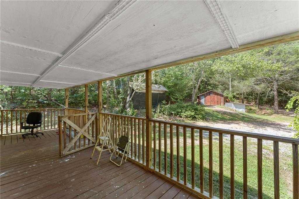 6220 Lee Lane