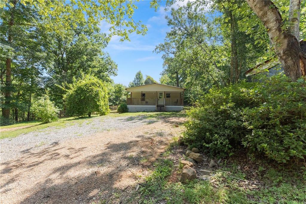 6220 Lee Lane
