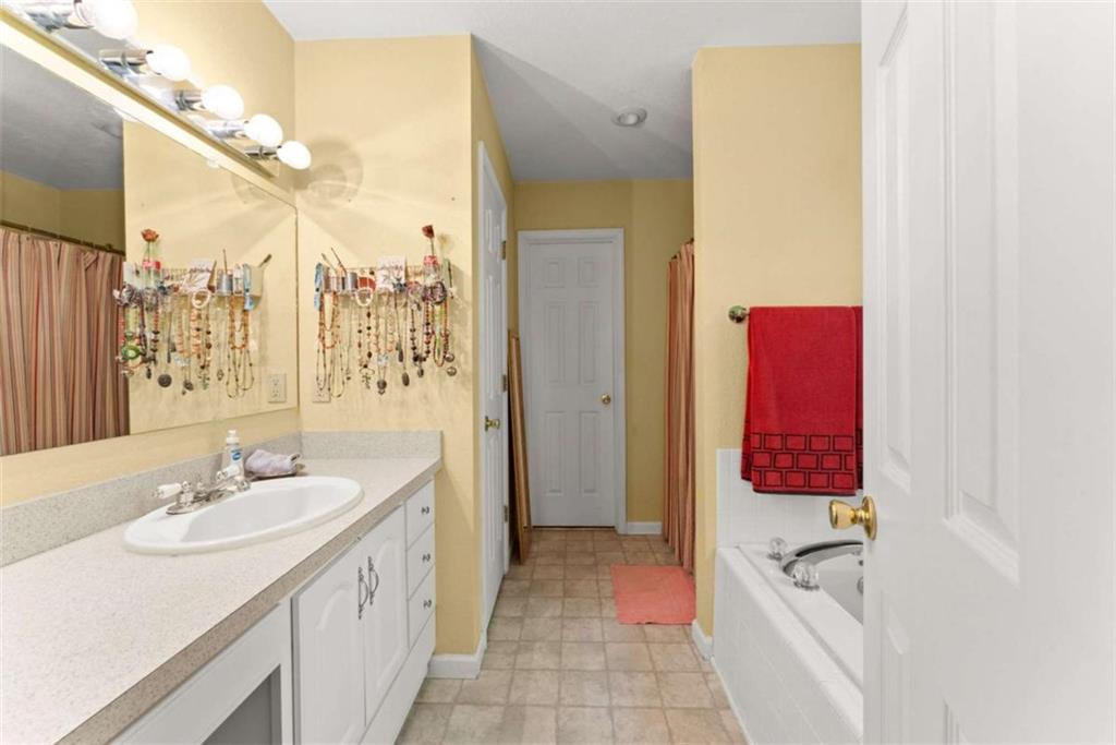 162 Greenview Court