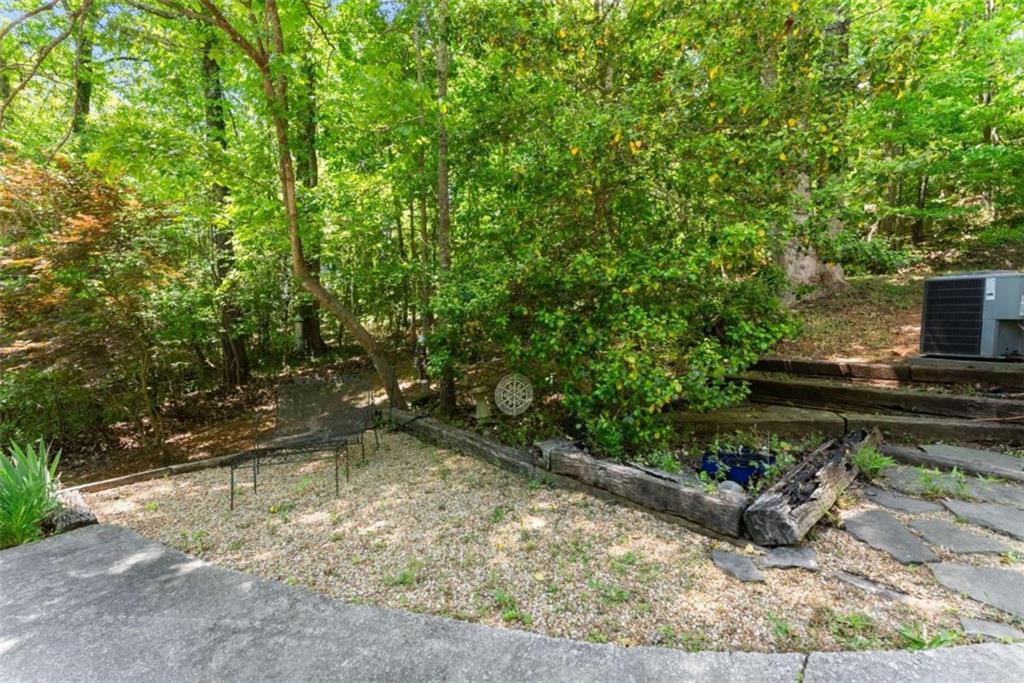 162 Greenview Court