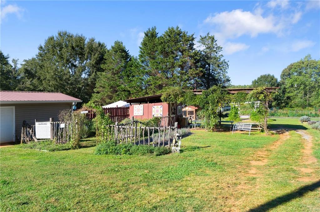 2882 Red Oak Flats Road