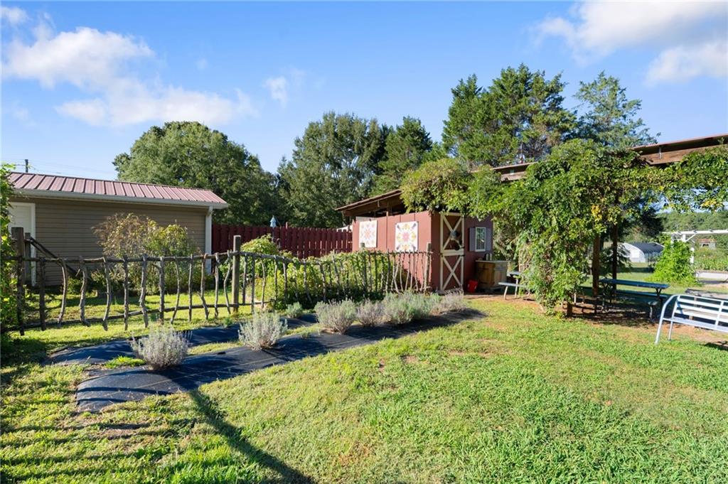 2882 Red Oak Flats Road