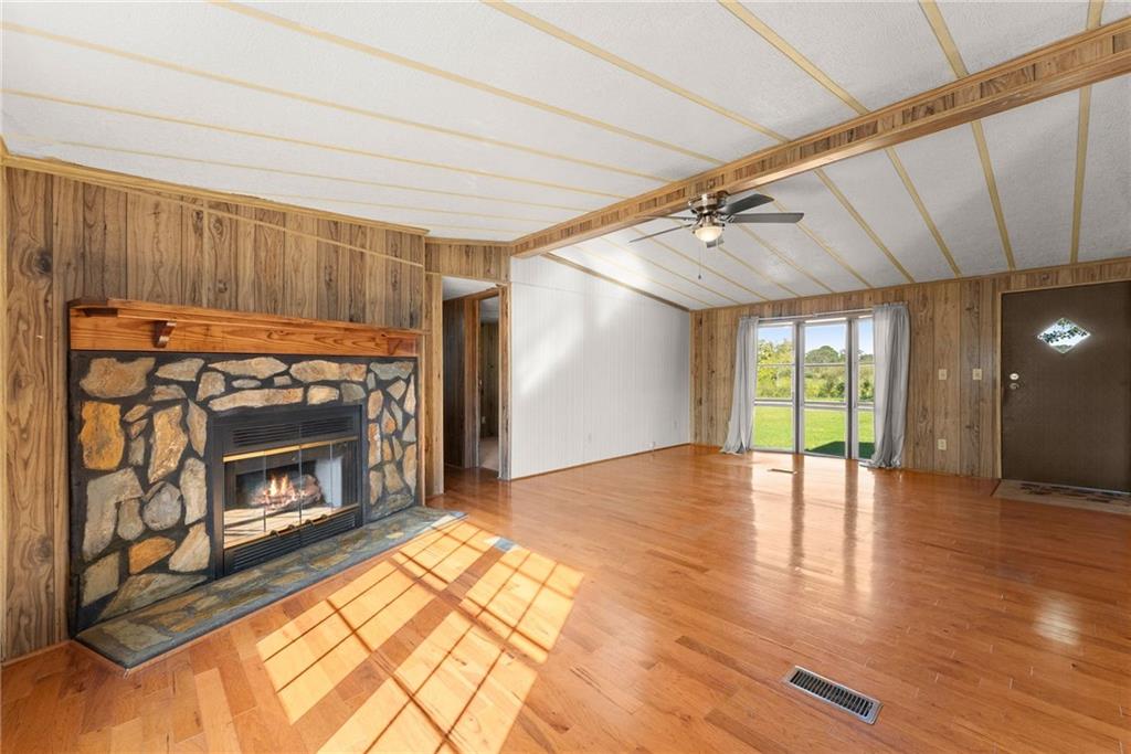 6078 Farmer Road