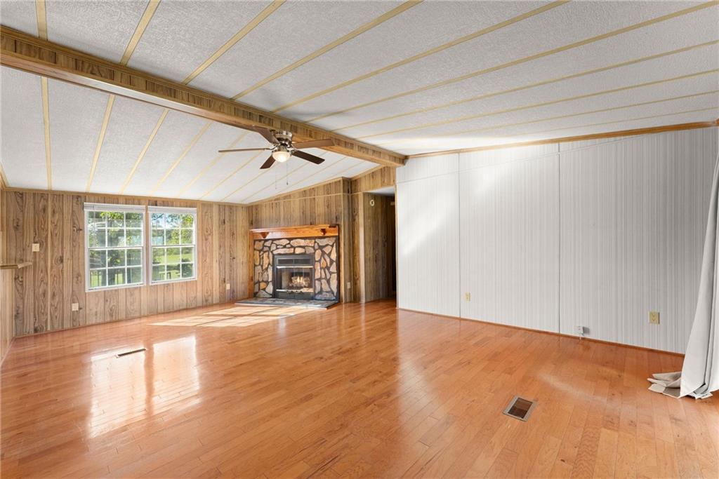 6078 Farmer Road