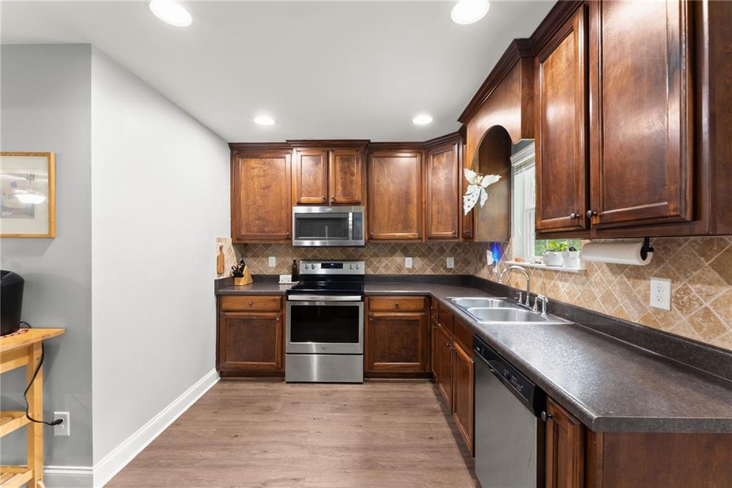 8817 Shallow Creek Trail