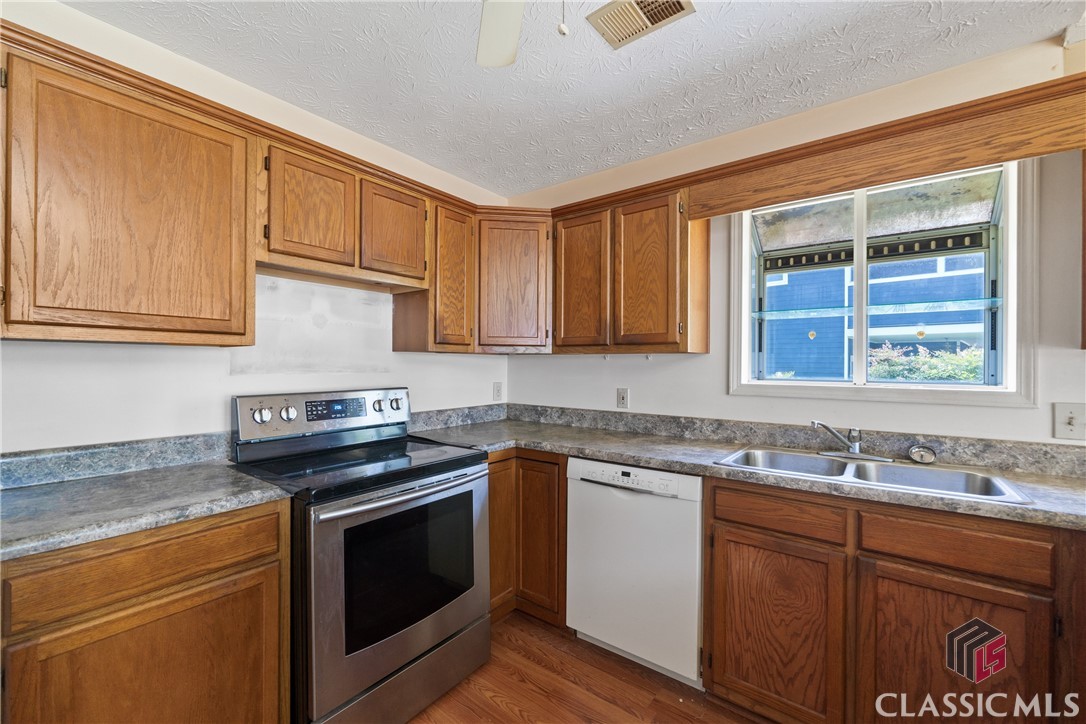 159 Lakeview Drive A