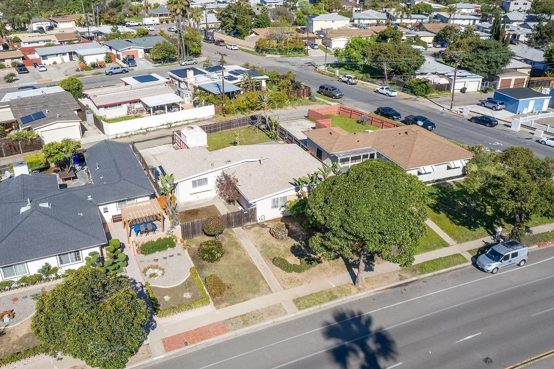 4682 Clairemont Dr