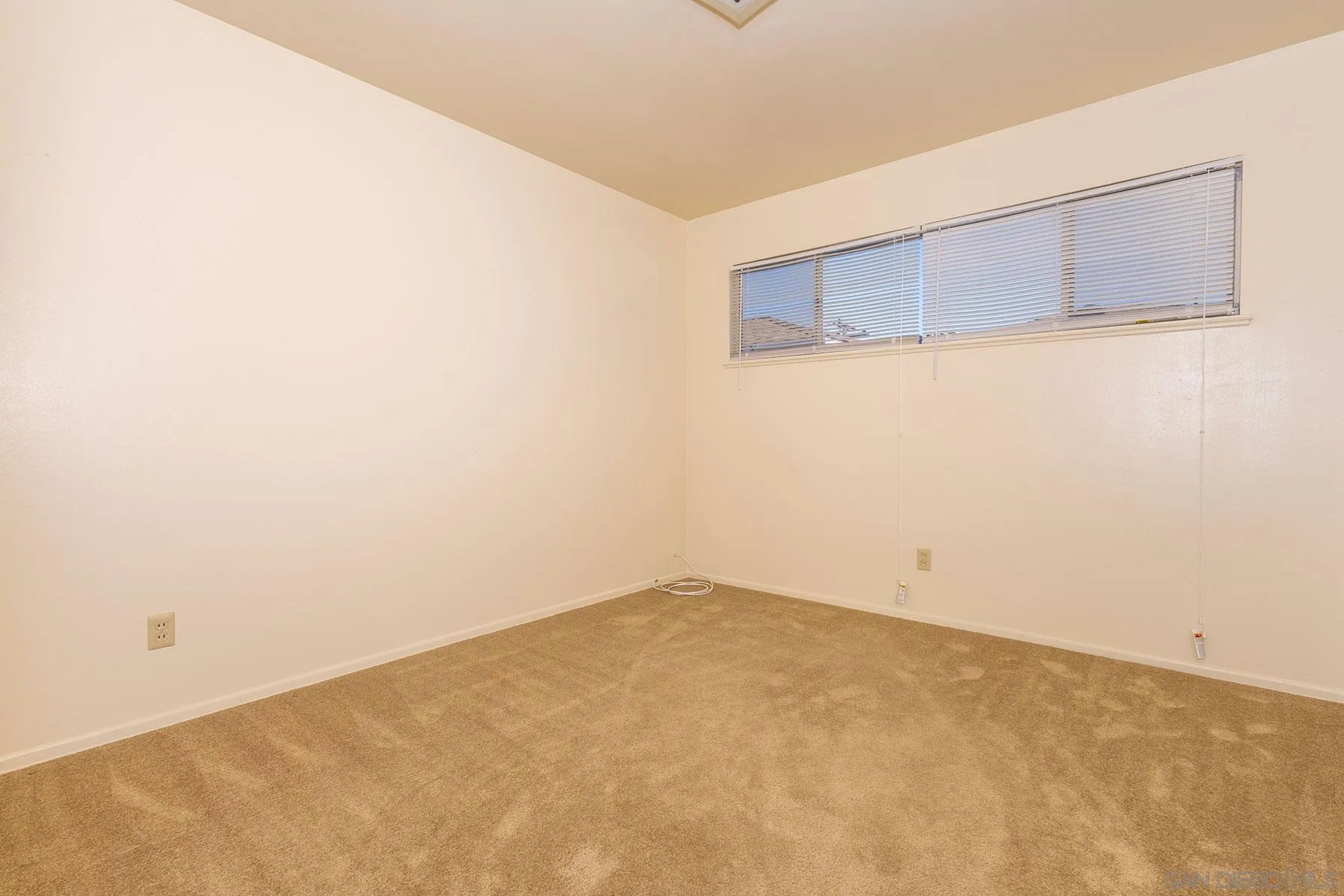 4682 Clairemont Dr