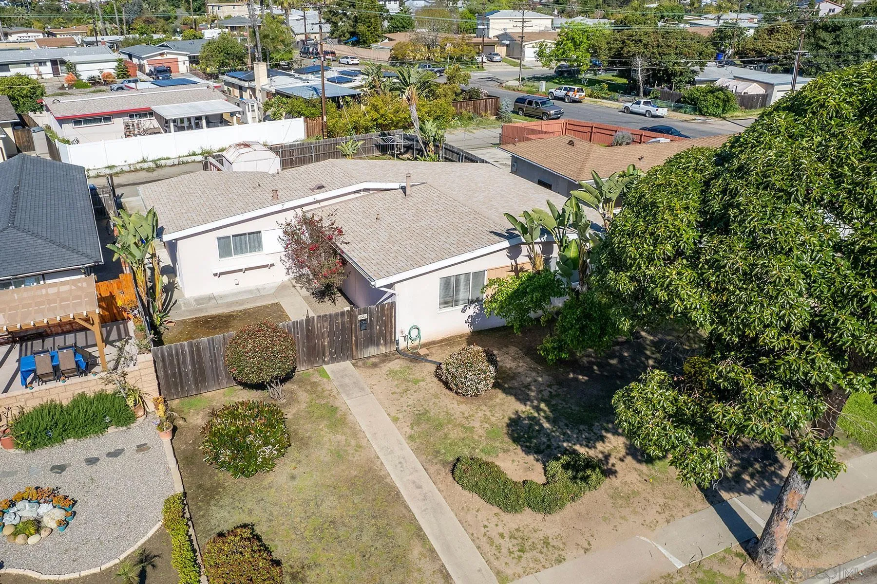 4682 Clairemont Dr