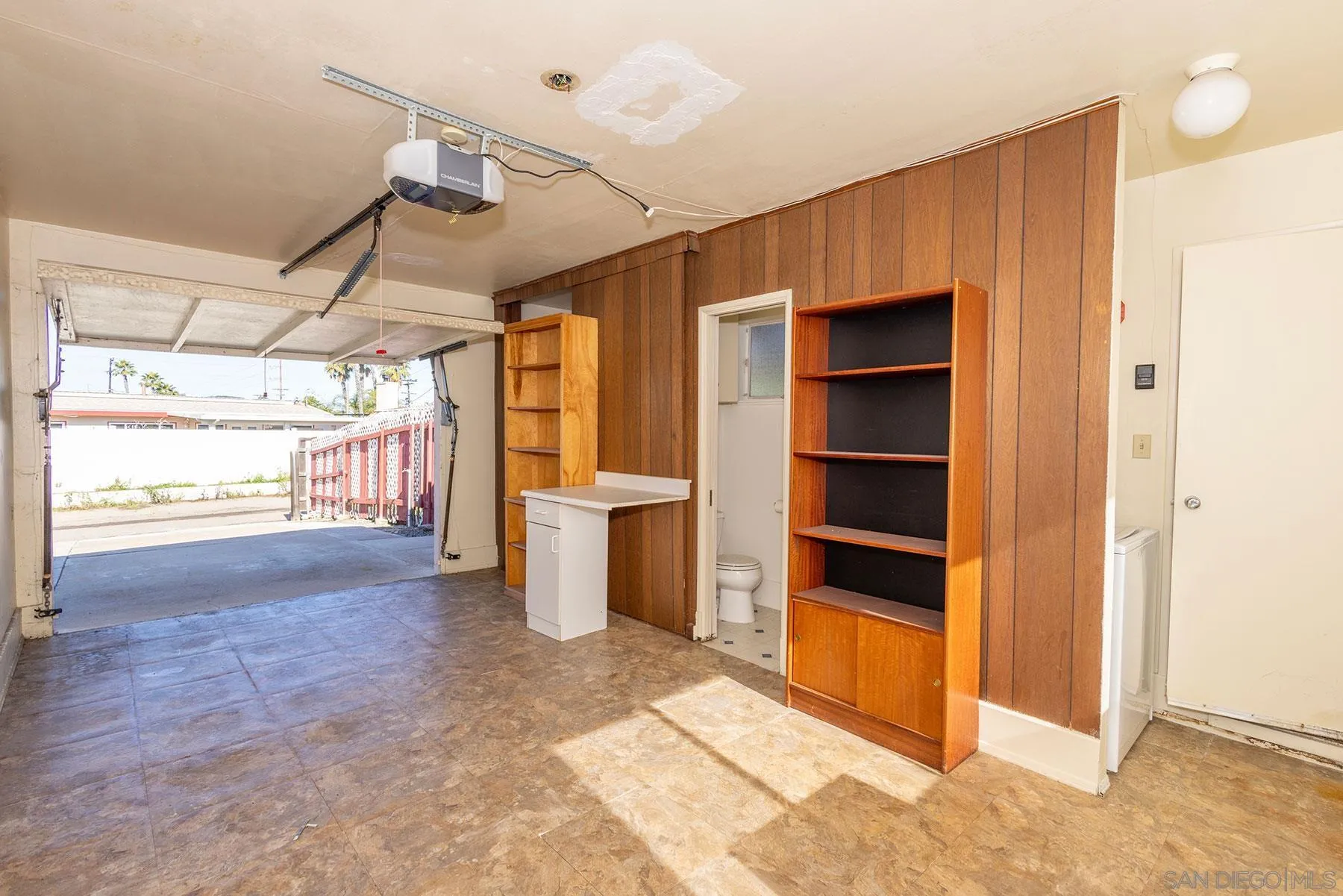 4682 Clairemont Dr