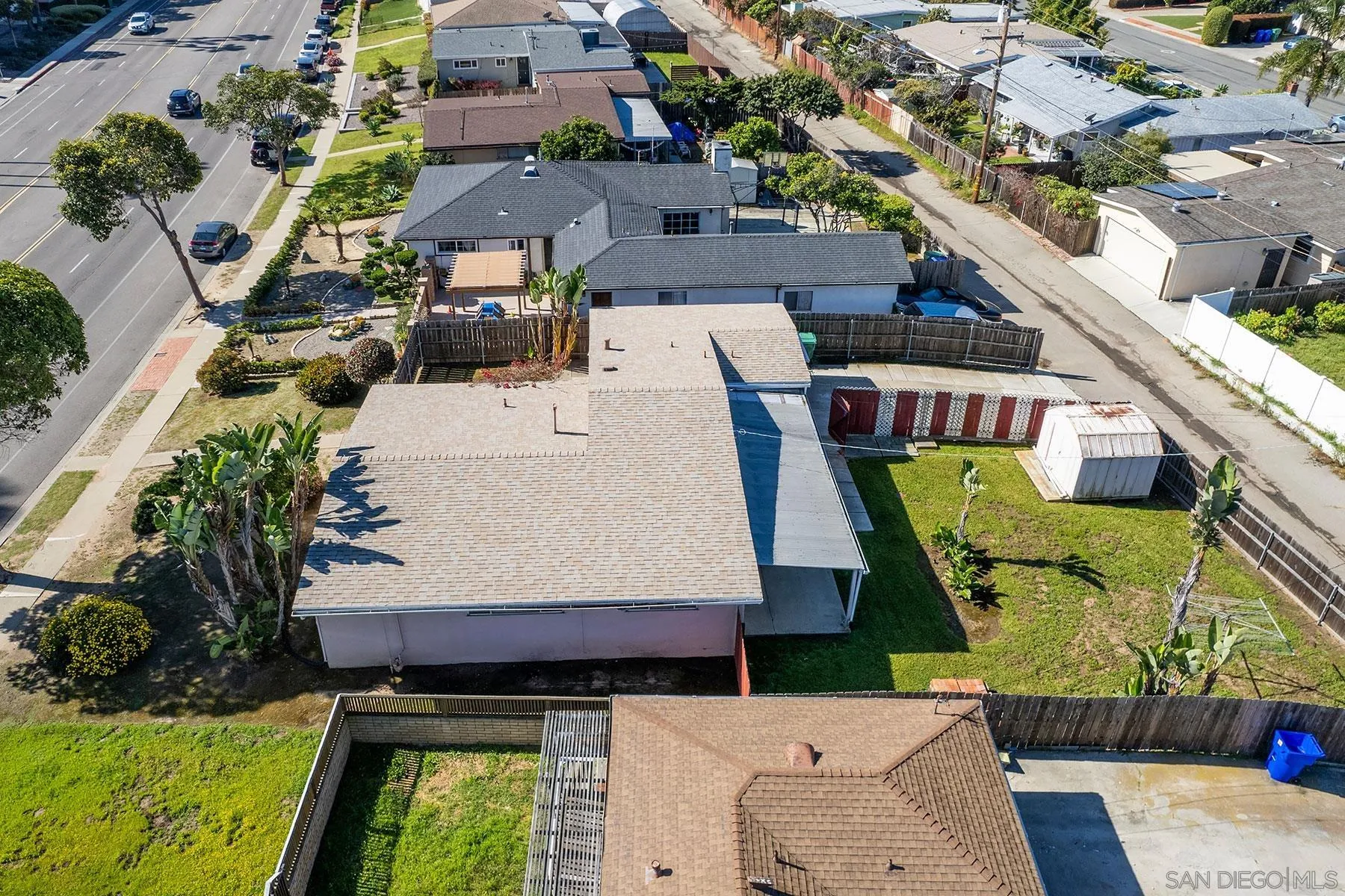 4682 Clairemont Dr