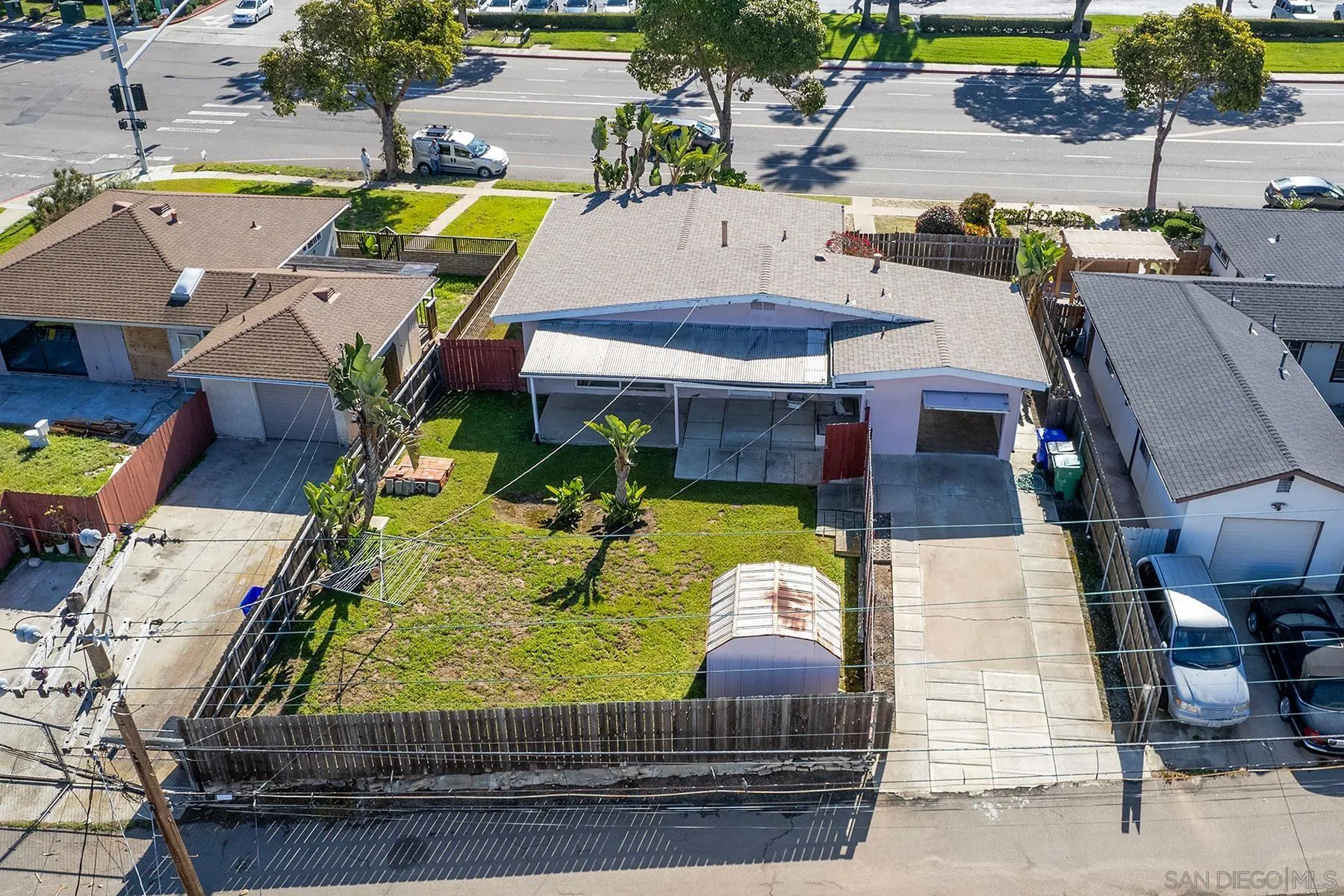 4682 Clairemont Dr