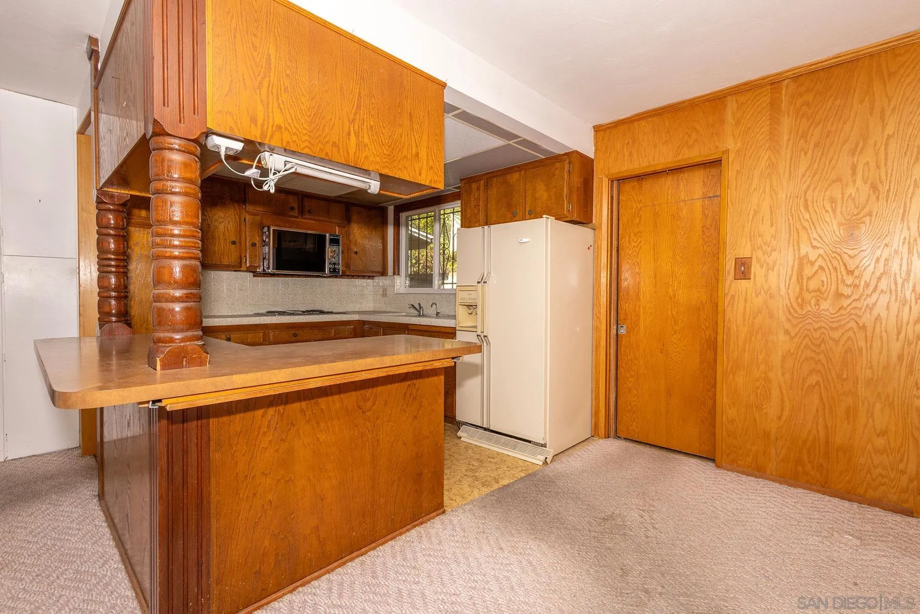 2585 Cowley Way