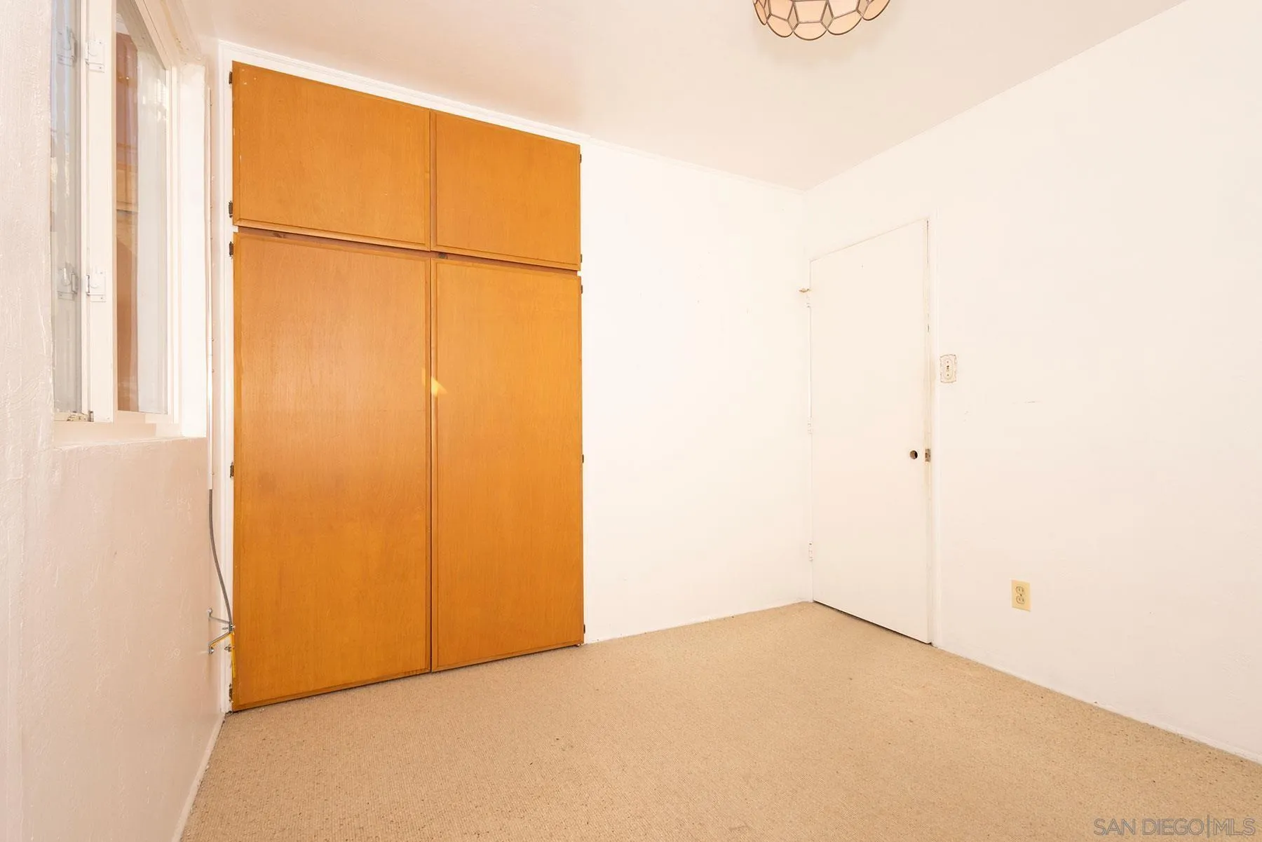 2585 Cowley Way