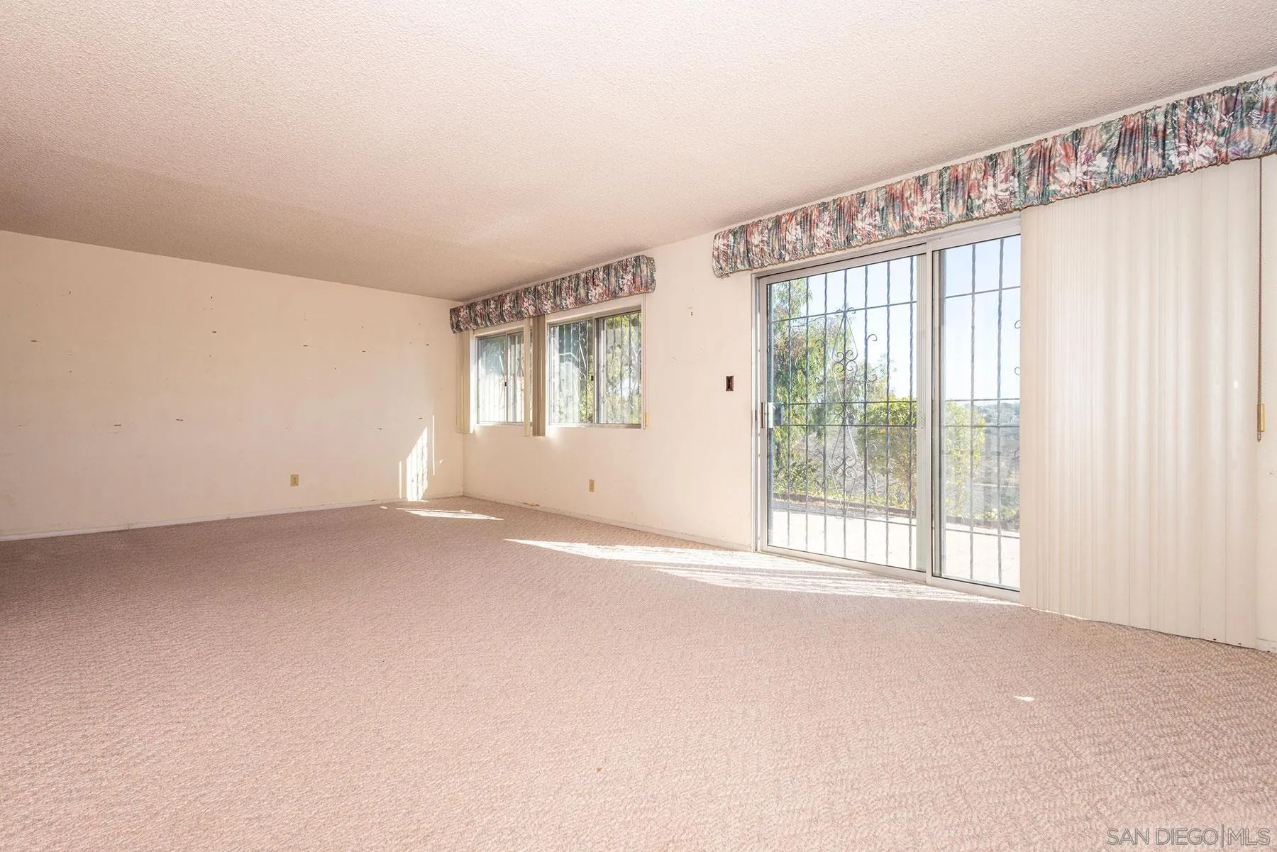 2585 Cowley Way