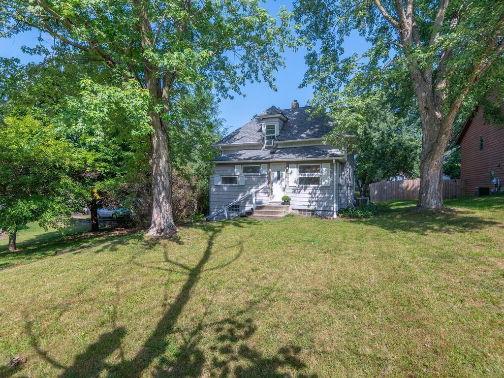 5102 Memorial Trail SE