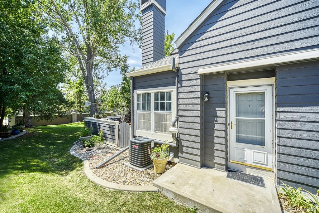 5058 S Nelson Street Unit: C
