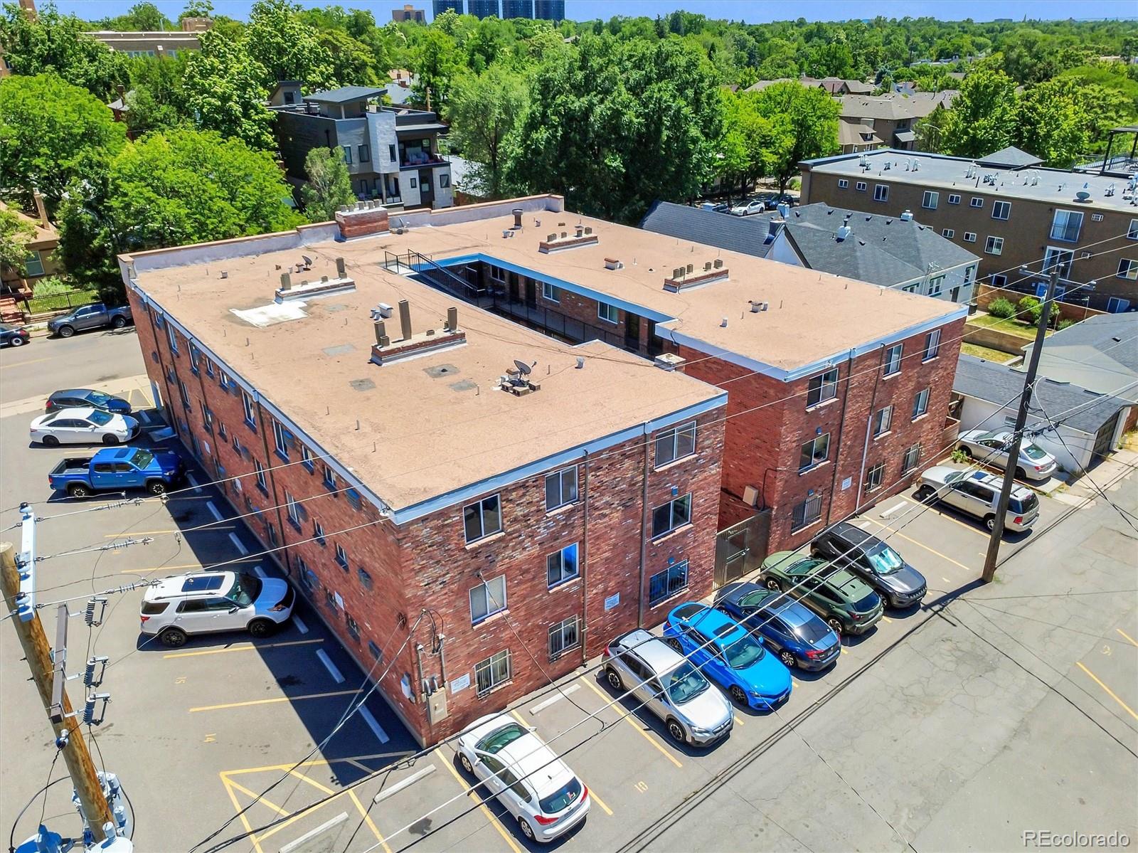 155 S Pennsylvania Street Unit: 202