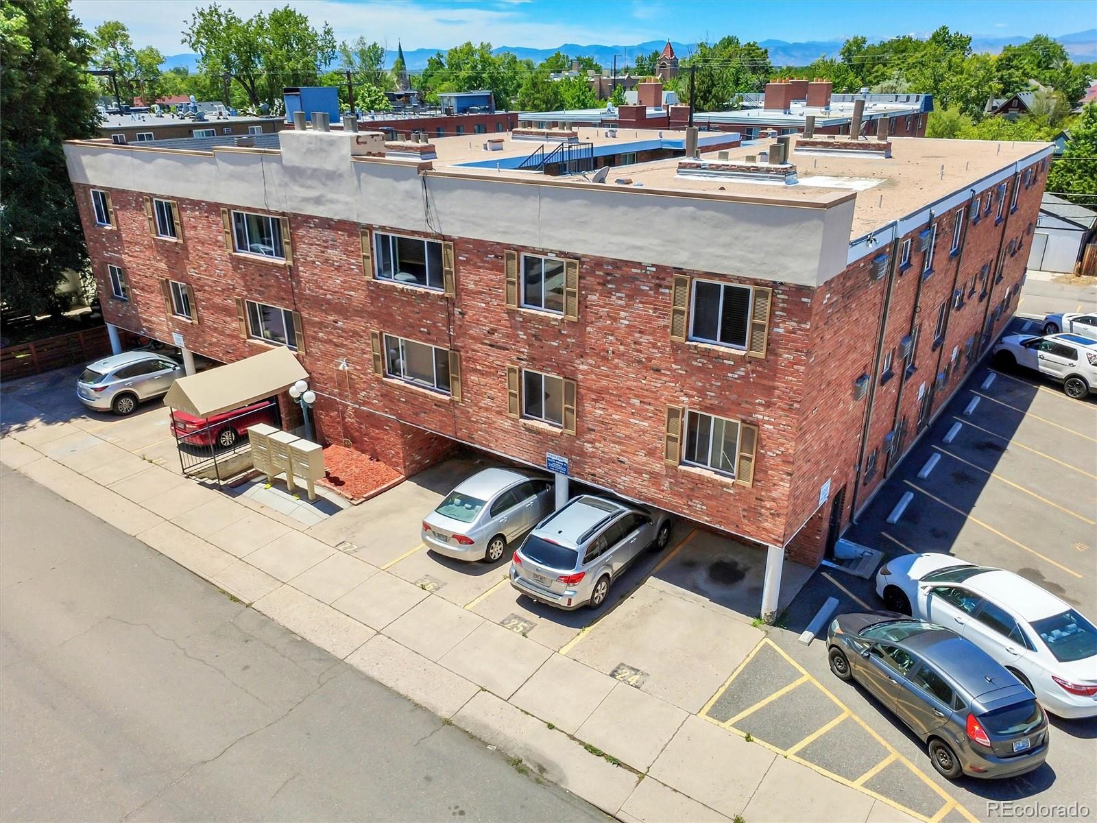 155 S Pennsylvania Street Unit: 202