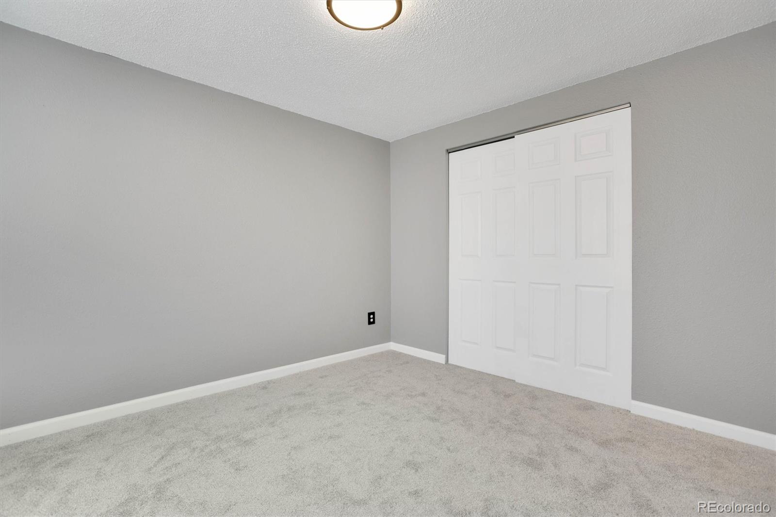 155 S Pennsylvania Street Unit: 202