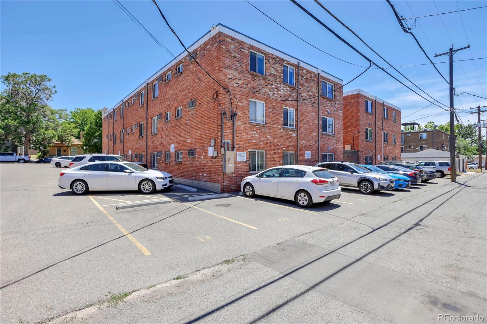 155 S Pennsylvania Street Unit: 202