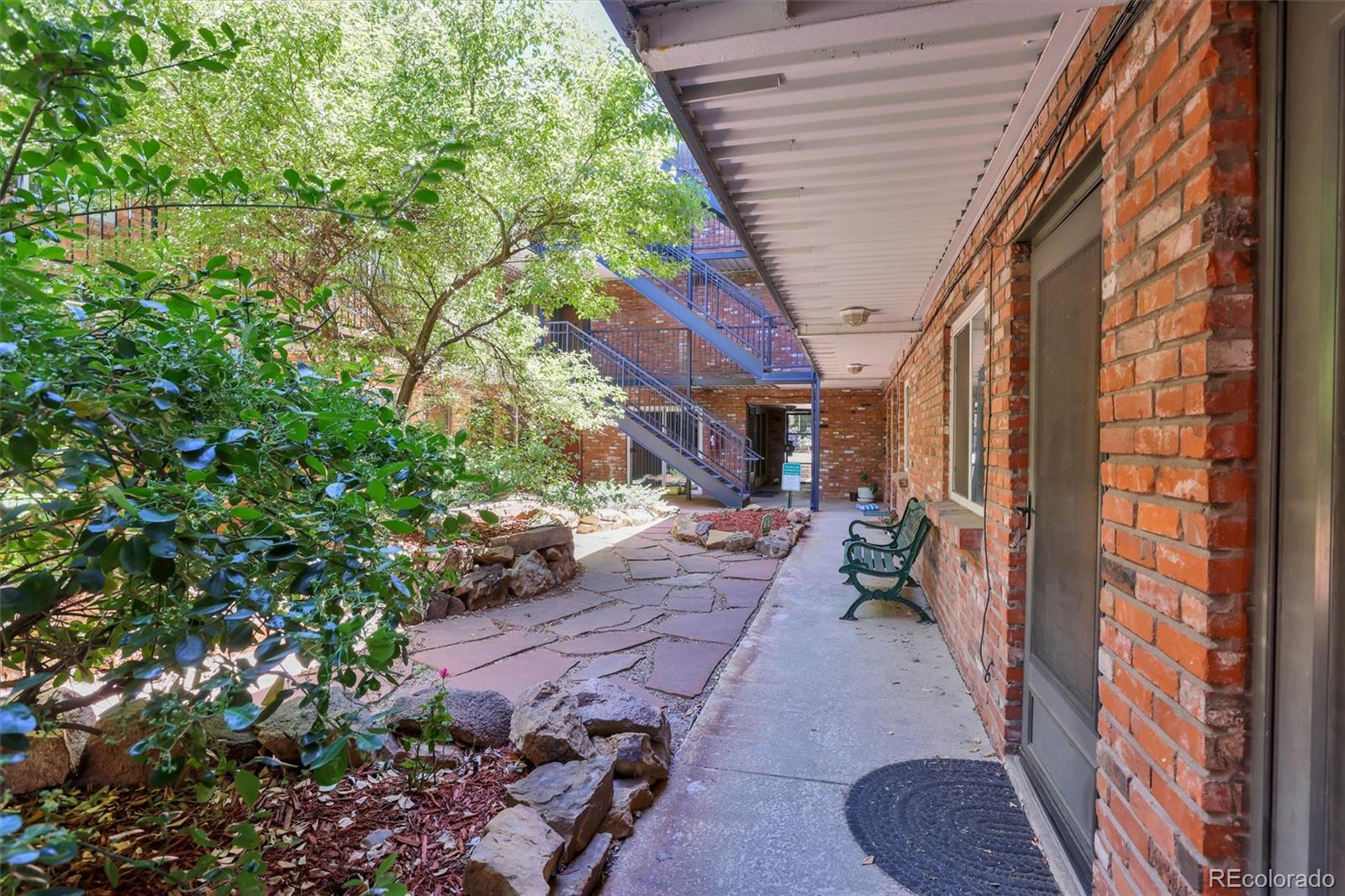 155 S Pennsylvania Street Unit: 202