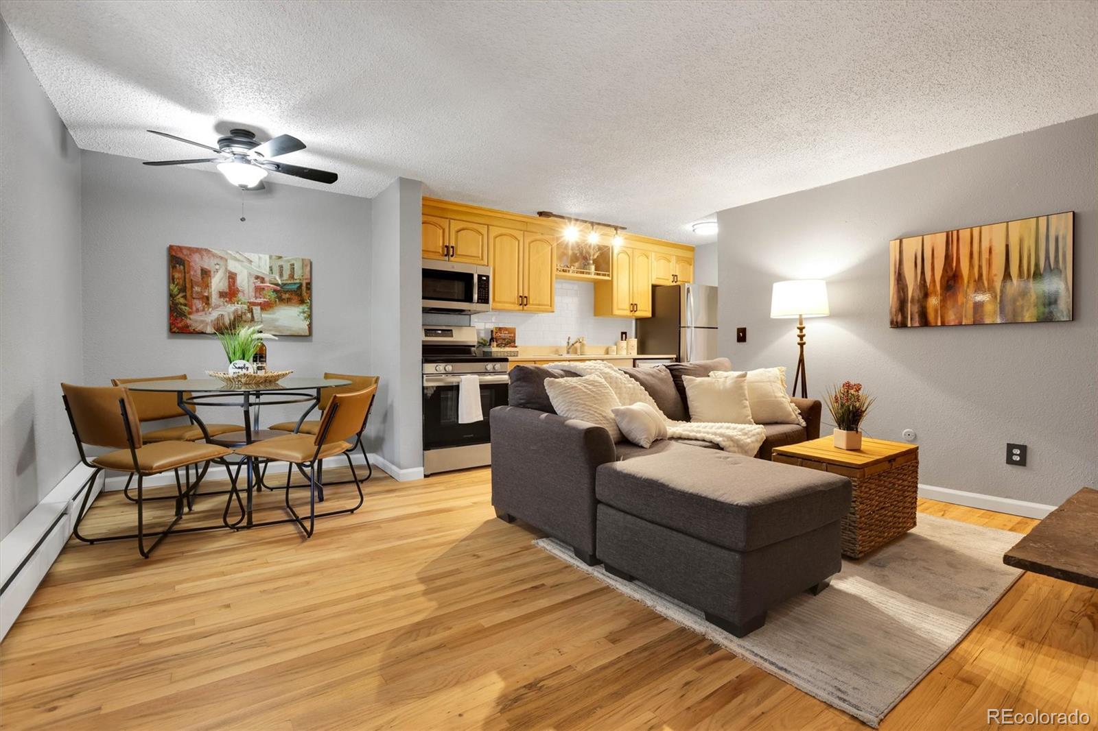 155 S Pennsylvania Street Unit: 202