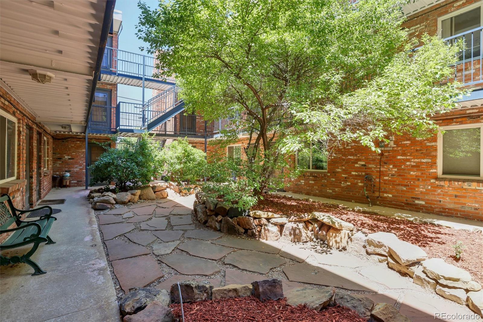 155 S Pennsylvania Street Unit: 202