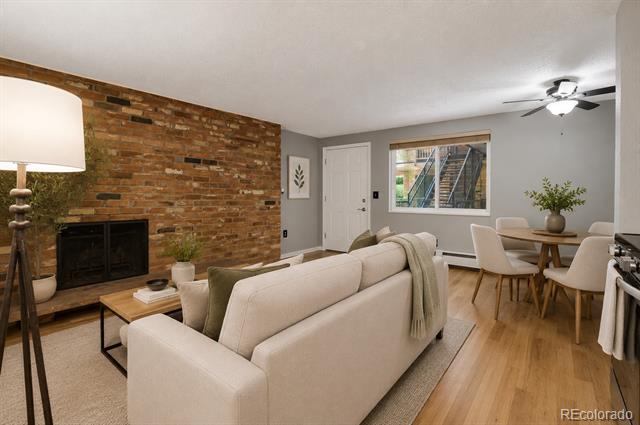 155 S Pennsylvania Street Unit: 202