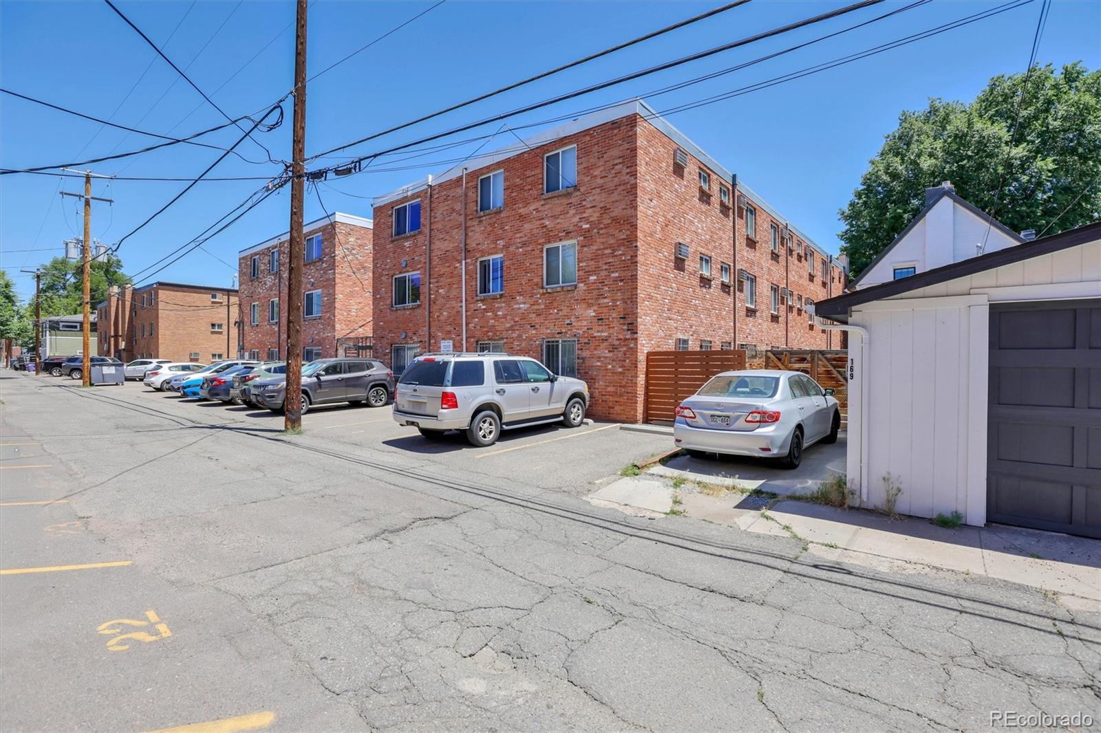 155 S Pennsylvania Street Unit: 202