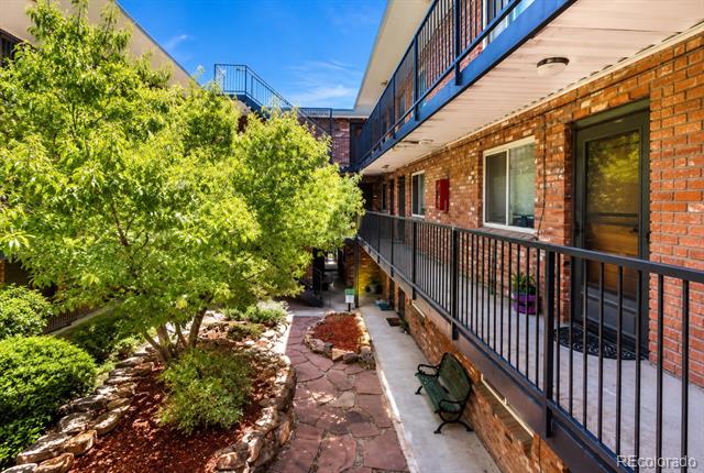 155 S Pennsylvania Street Unit: 202