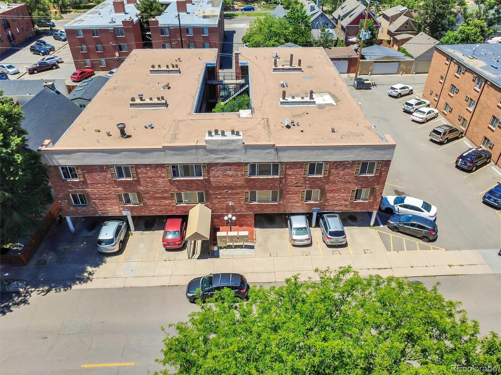 155 S Pennsylvania Street Unit: 202