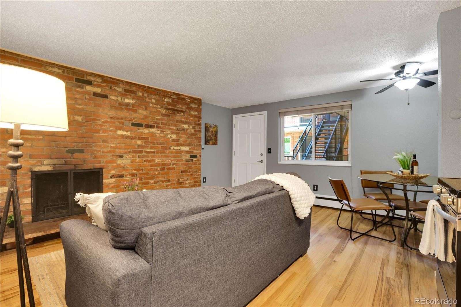 155 S Pennsylvania Street Unit: 202