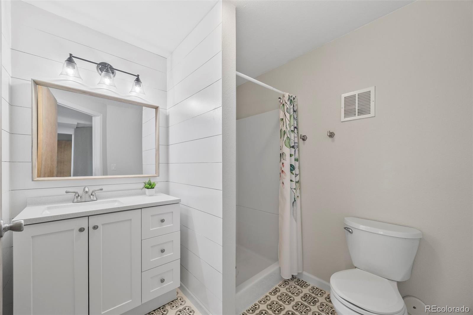 30866 Kings Valley Way