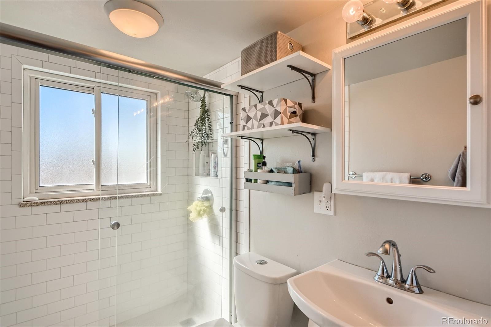 33 N Corona Street Unit: 404