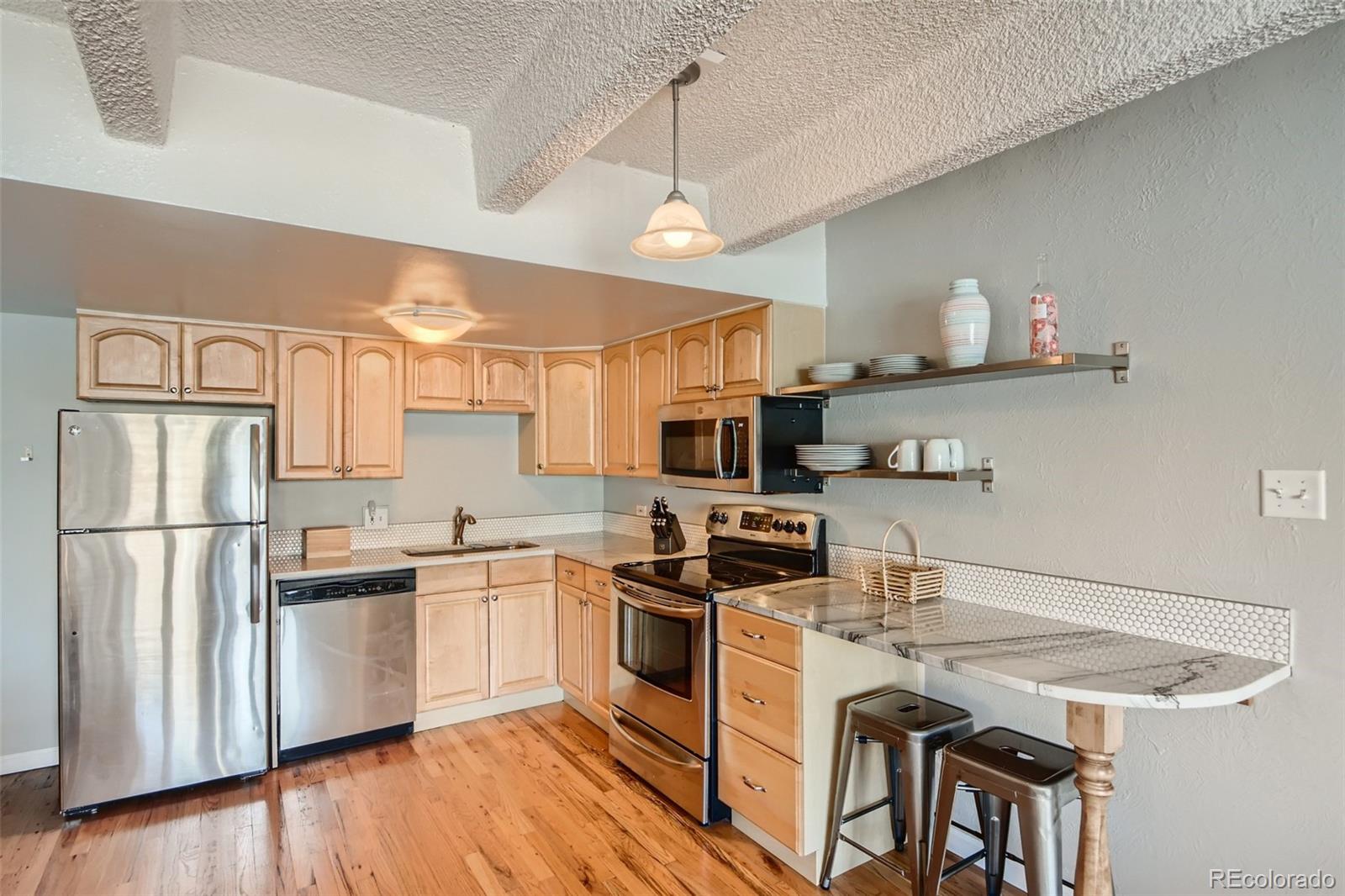 33 N Corona Street Unit: 404