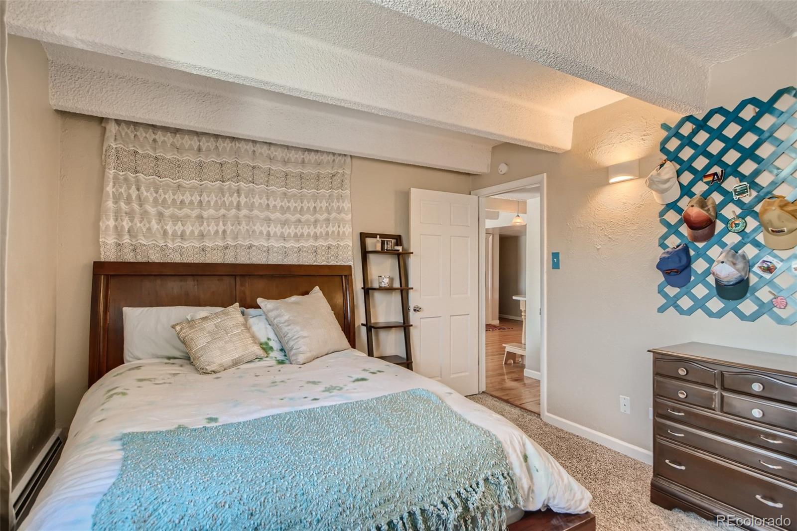 33 N Corona Street Unit: 404