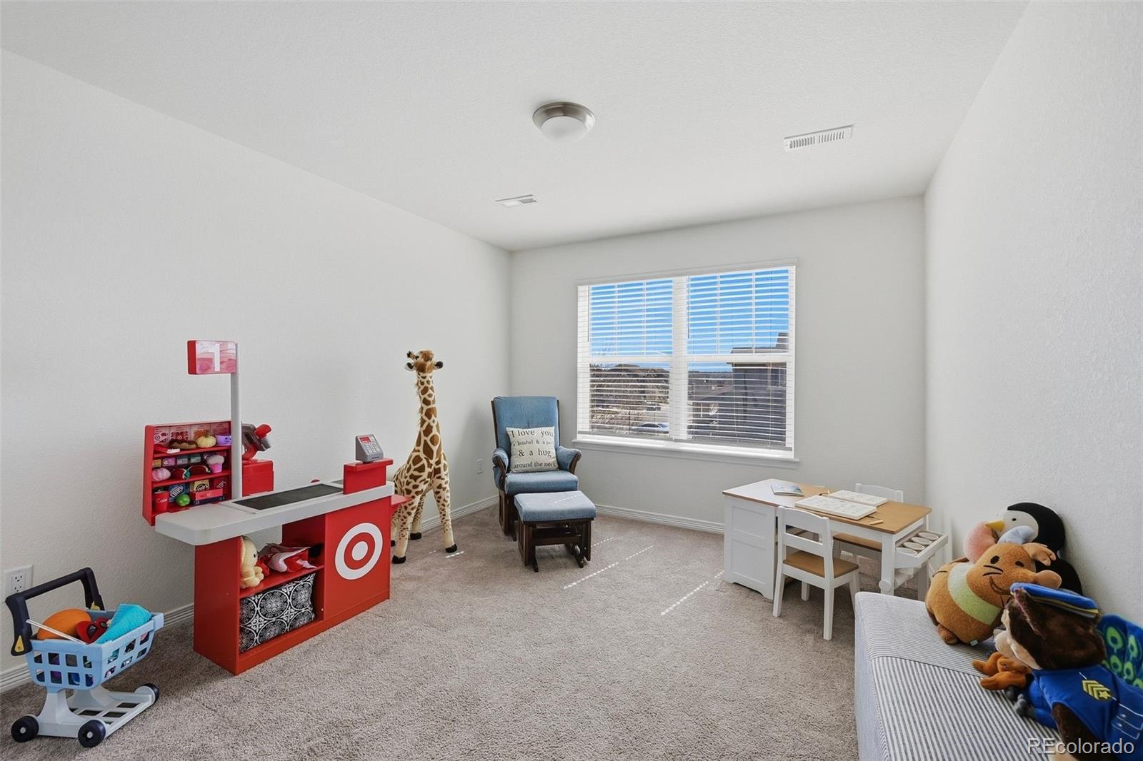 2531 E 163rd Place