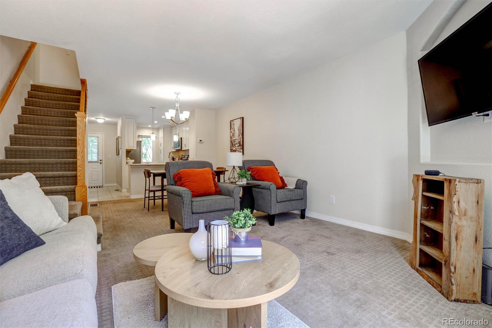8210 S Fillmore Circle