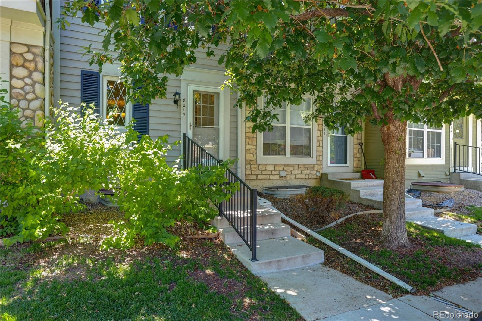 8210 S Fillmore Circle