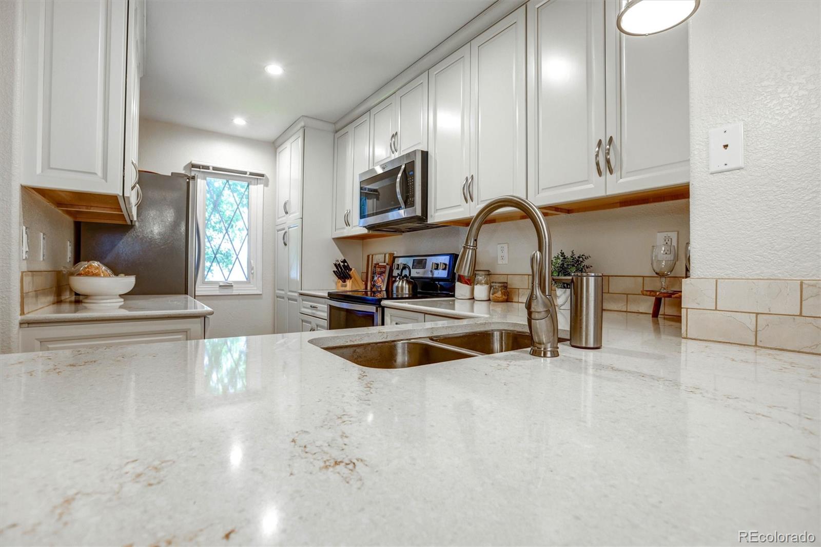 8210 S Fillmore Circle