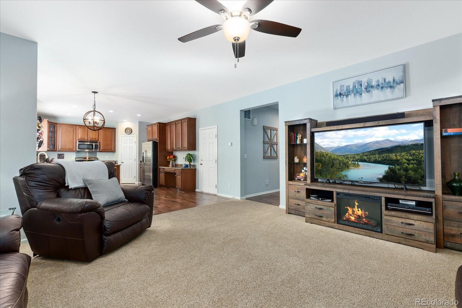 6922 W Chatfield Drive