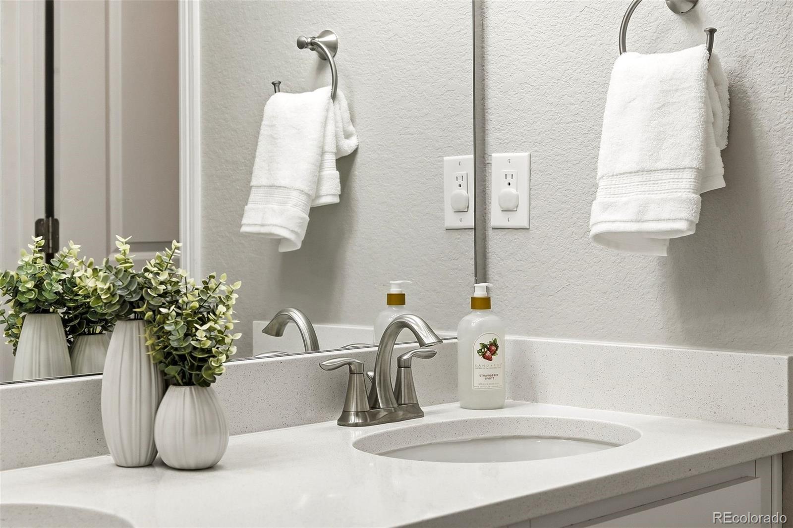 7363 S Scottsburg Way