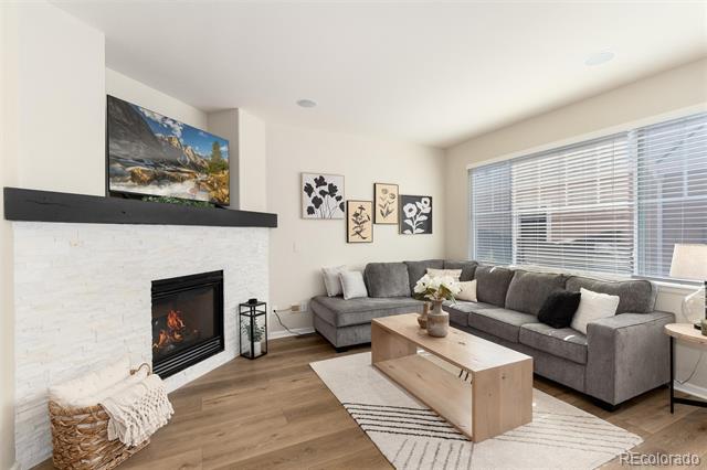 22725 E Ottawa Place