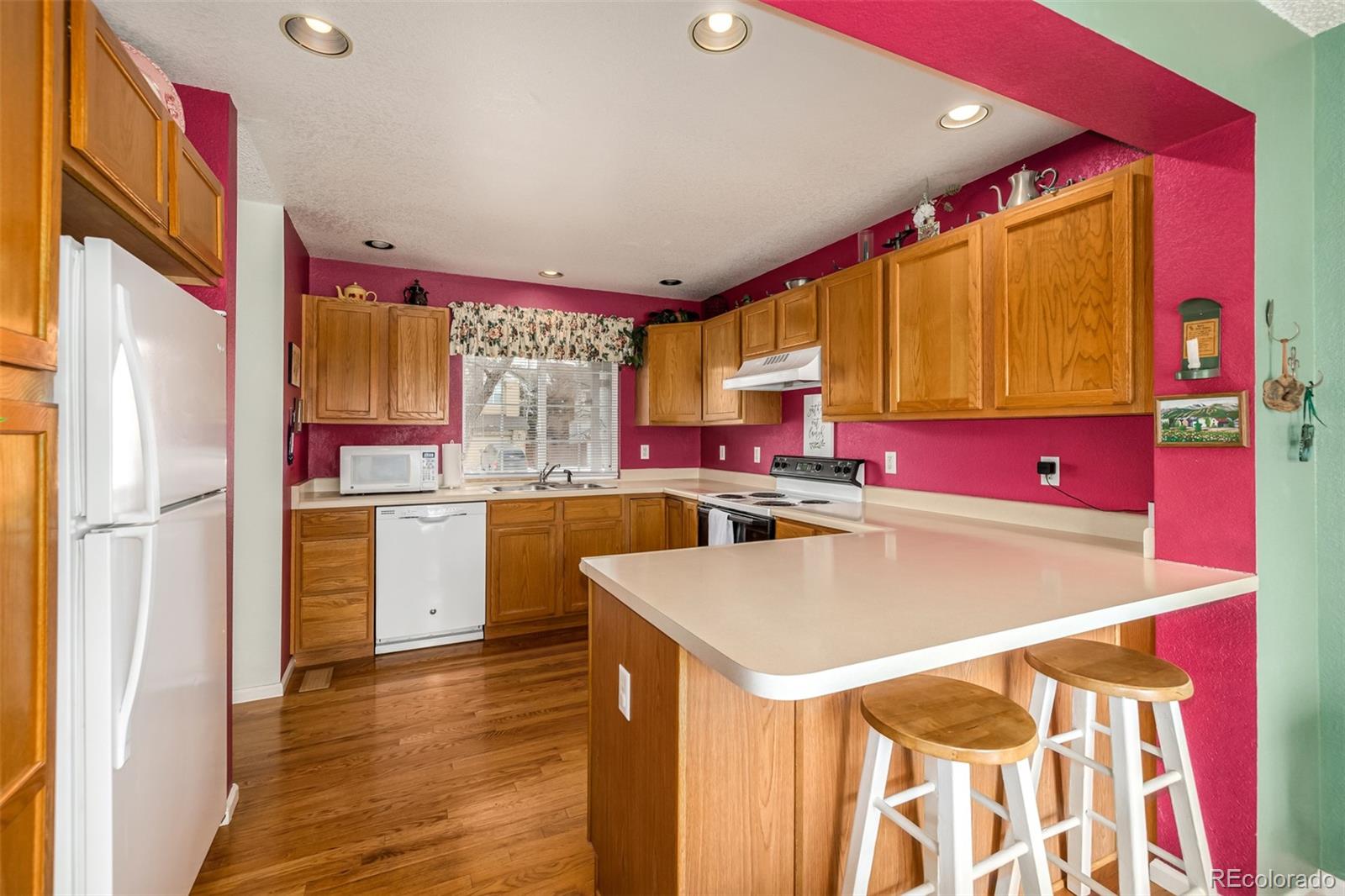 18927 E Saratoga Circle