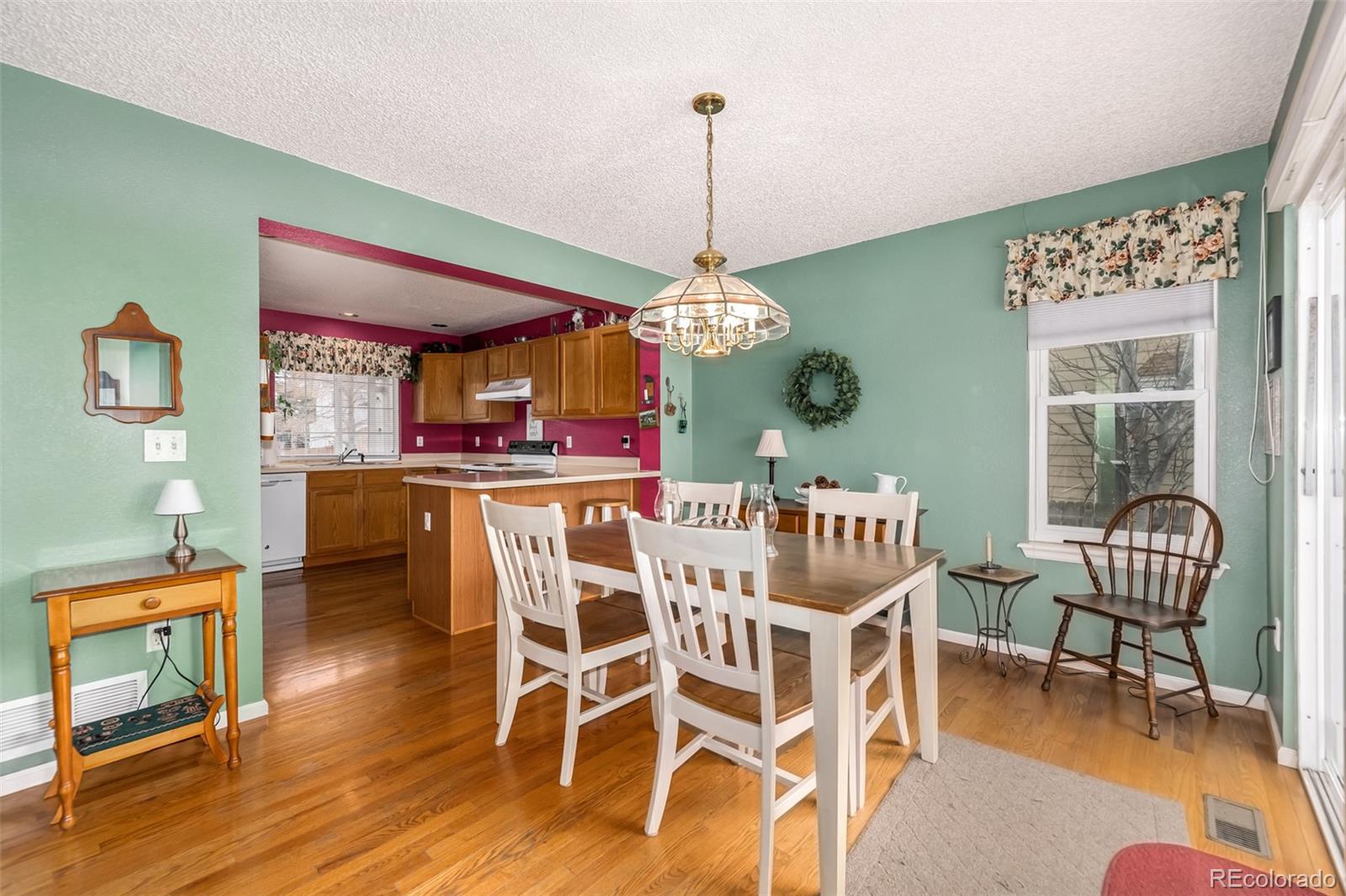 18927 E Saratoga Circle