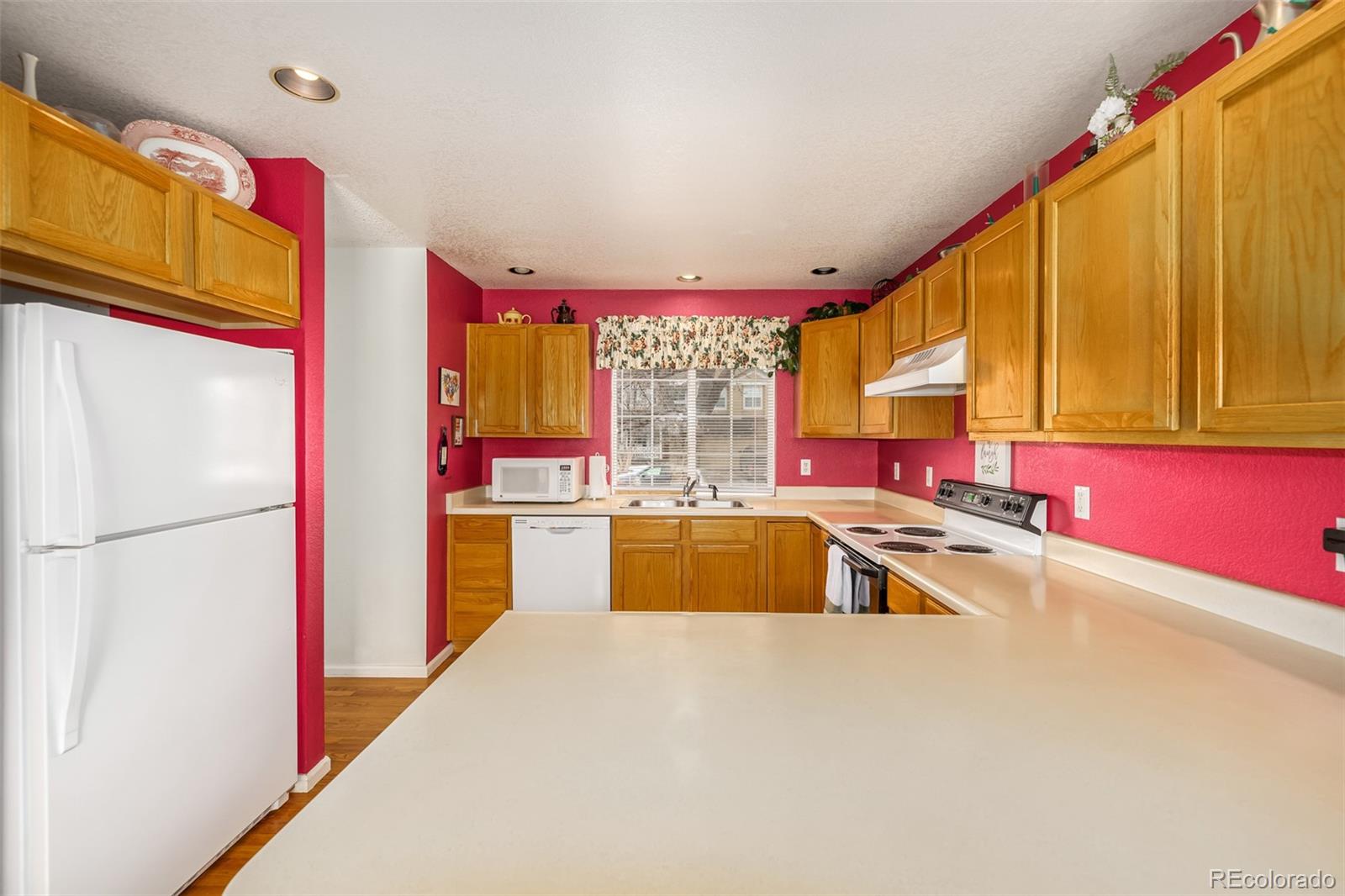 18927 E Saratoga Circle