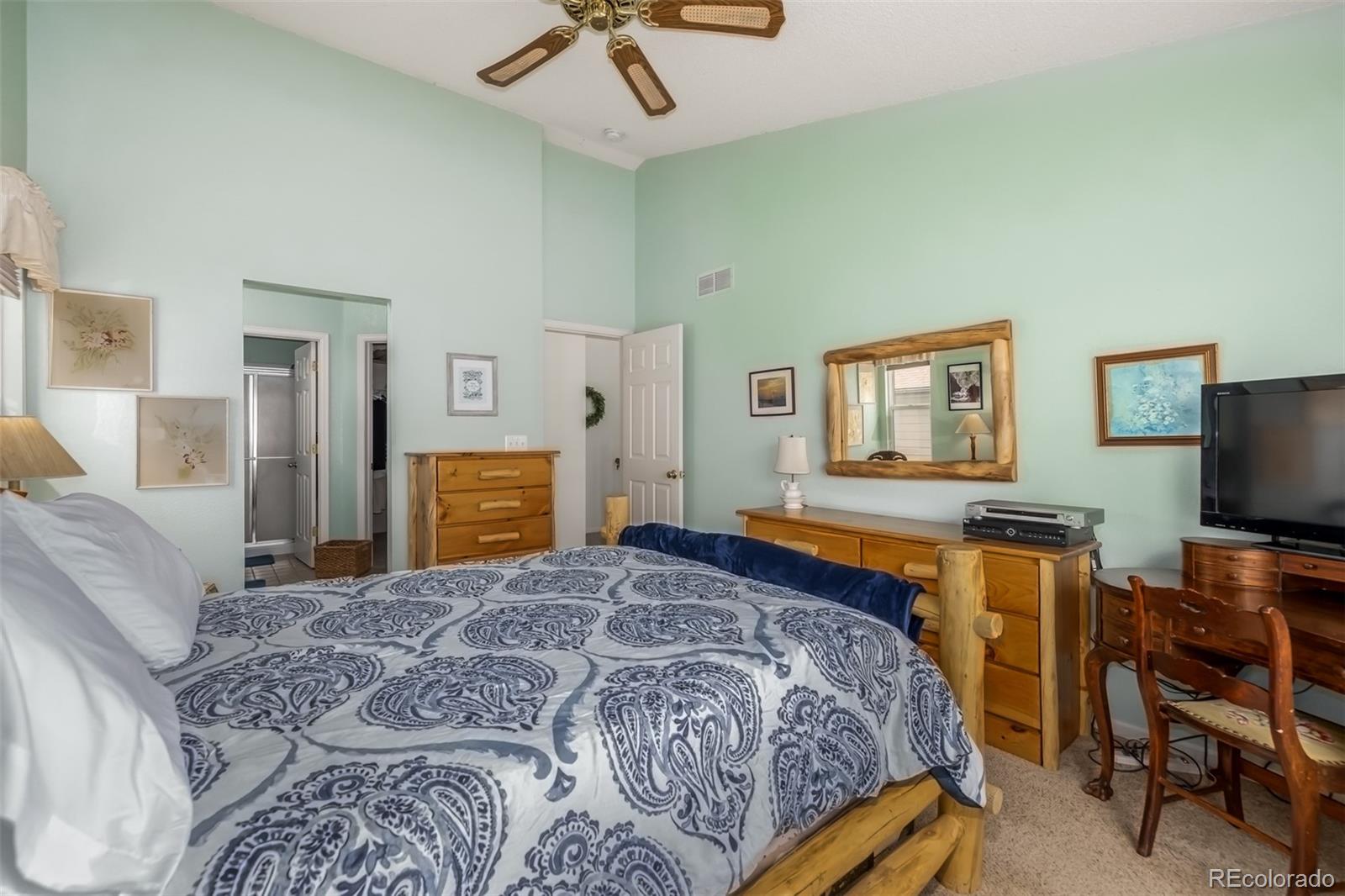 18927 E Saratoga Circle