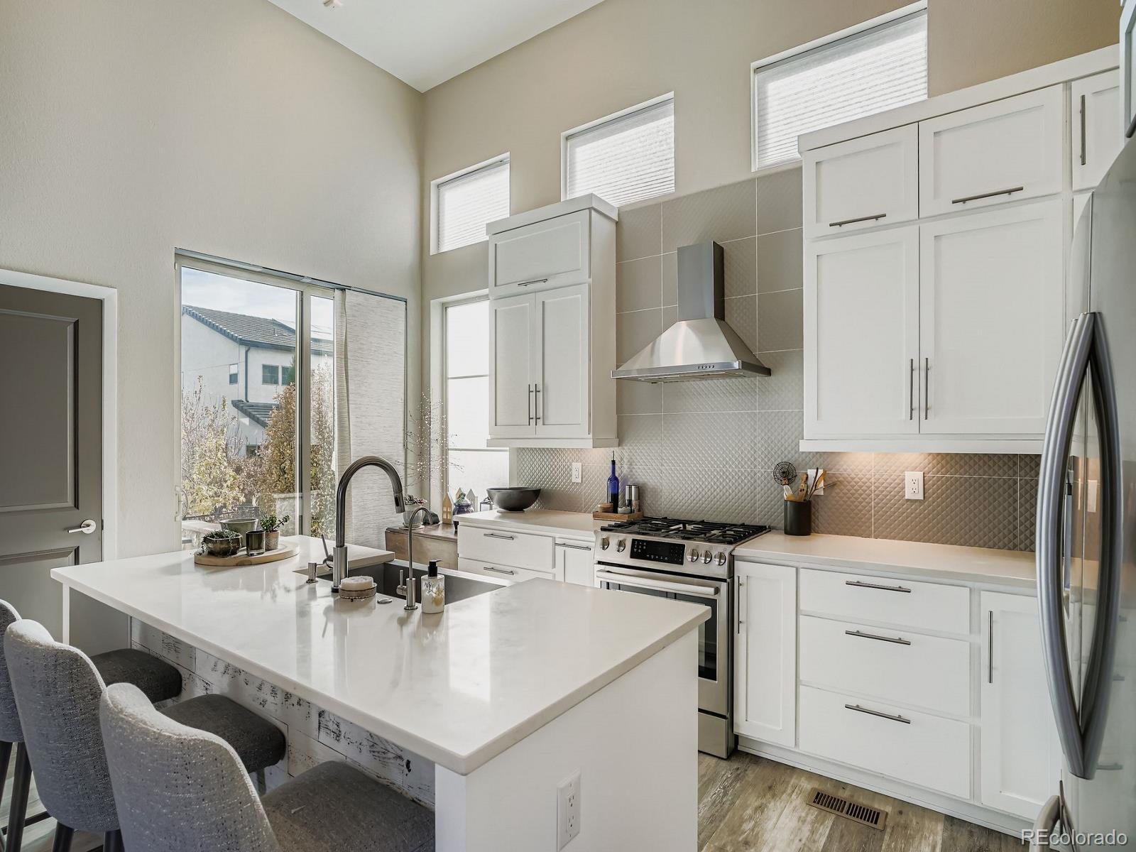 15506 W La Salle Pl Place