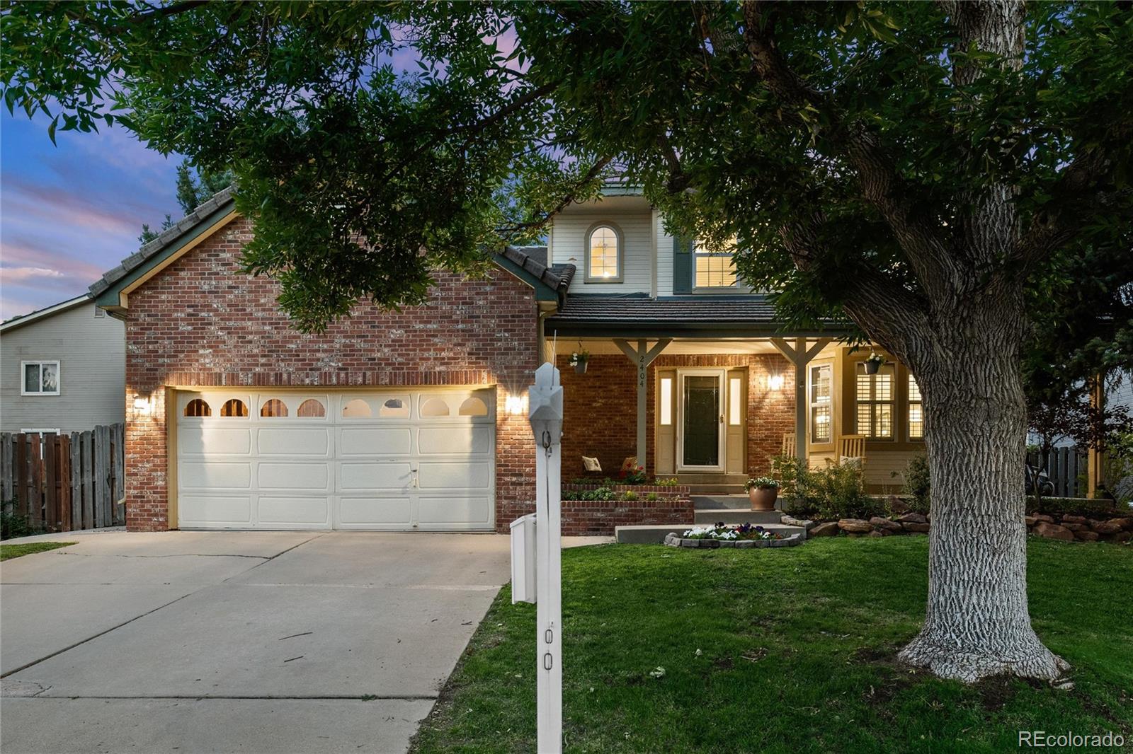 2404 S Oakland Circle